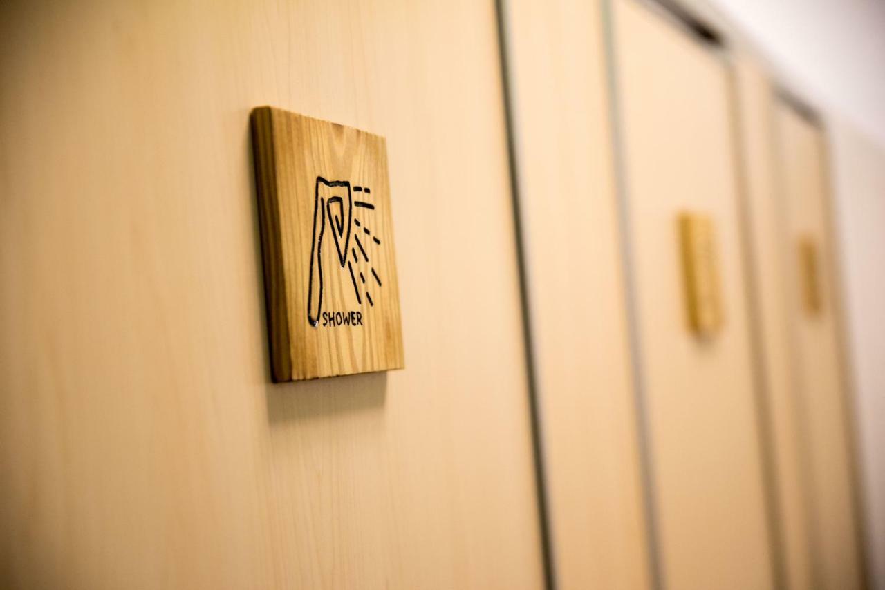Longjing 框框背包客棧 Kuang Kuang Hostel מראה חיצוני תמונה