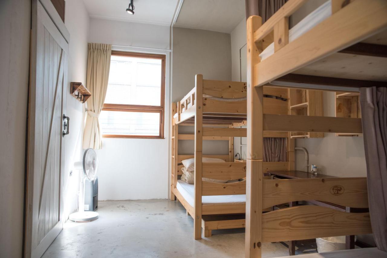 Longjing 框框背包客棧 Kuang Kuang Hostel מראה חיצוני תמונה